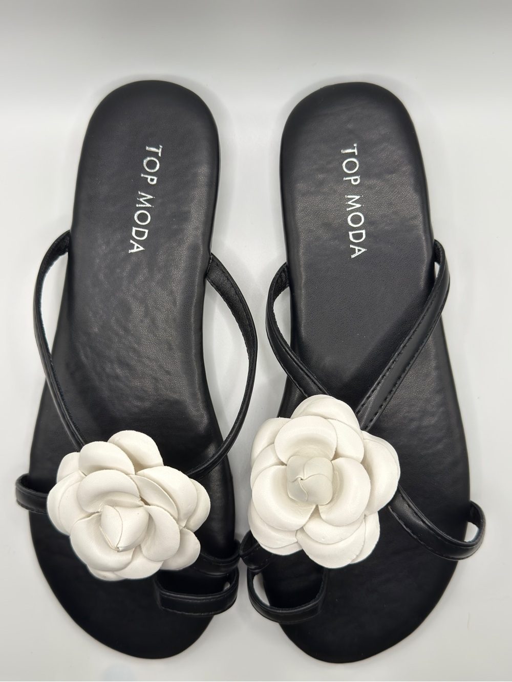 TOP MODA Black Sandals with White Flower Accent